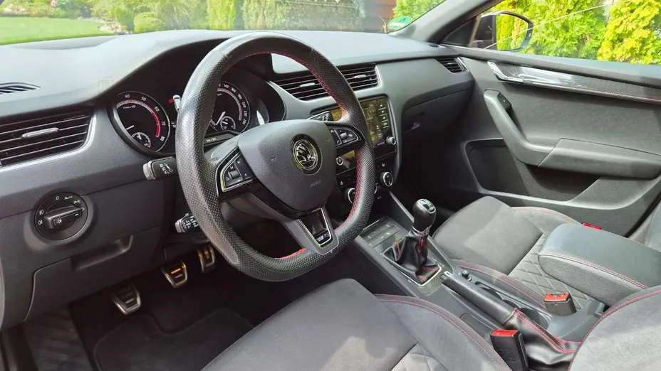 SKODA Octavia -