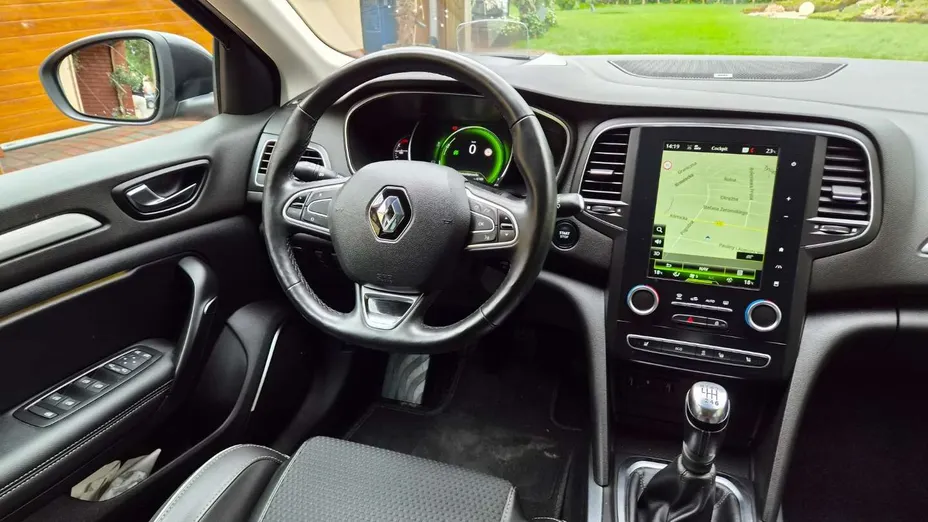 RENAULT Megane -