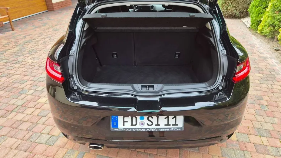 RENAULT Megane -