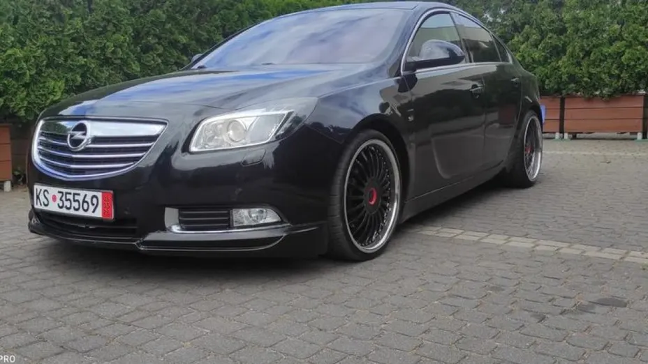 OPEL Insignia -