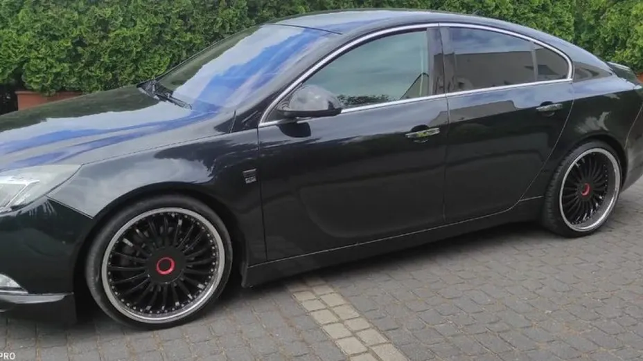 OPEL Insignia -