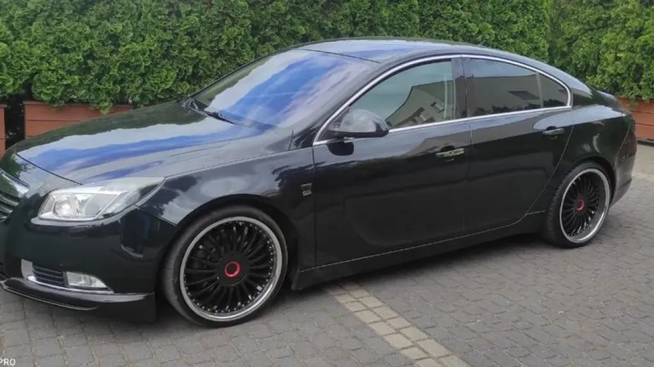 OPEL Insignia -