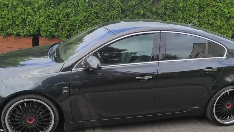 OPEL Insignia -