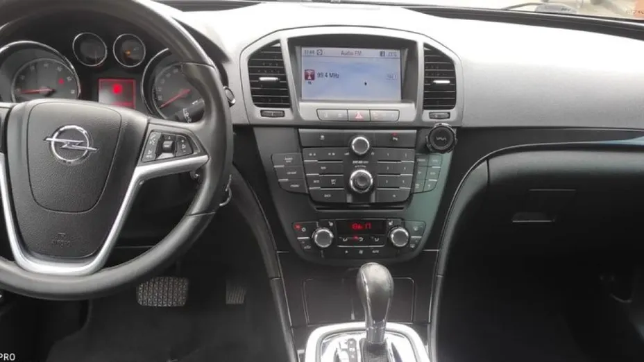 OPEL Insignia -