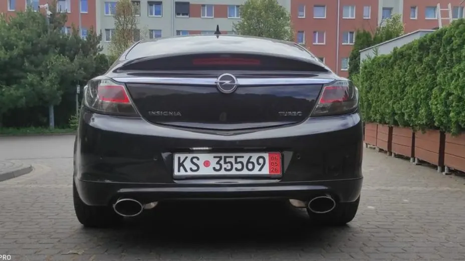 OPEL Insignia -