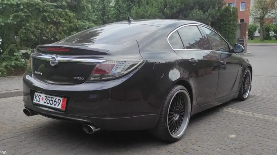 OPEL Insignia -