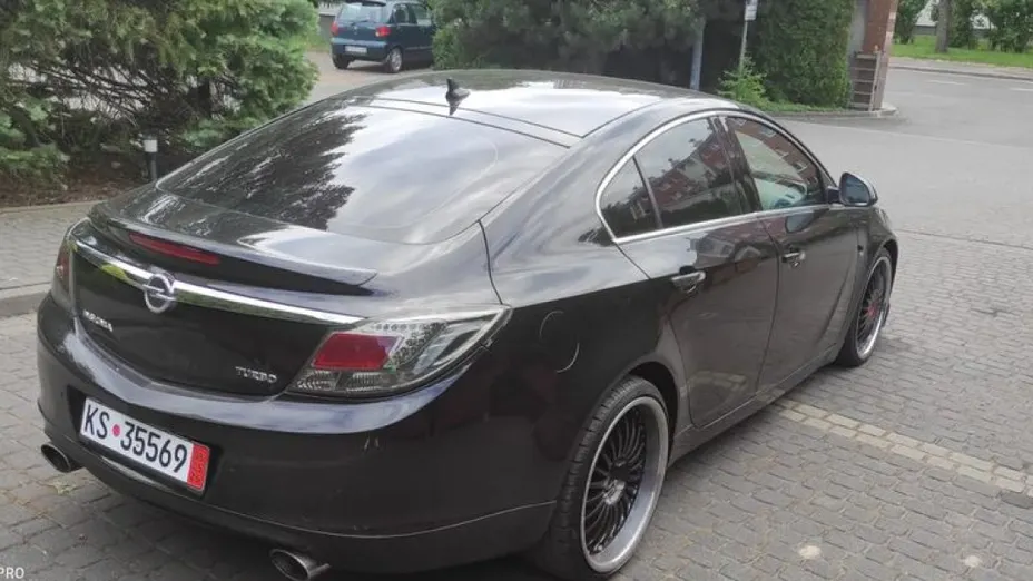 OPEL Insignia -
