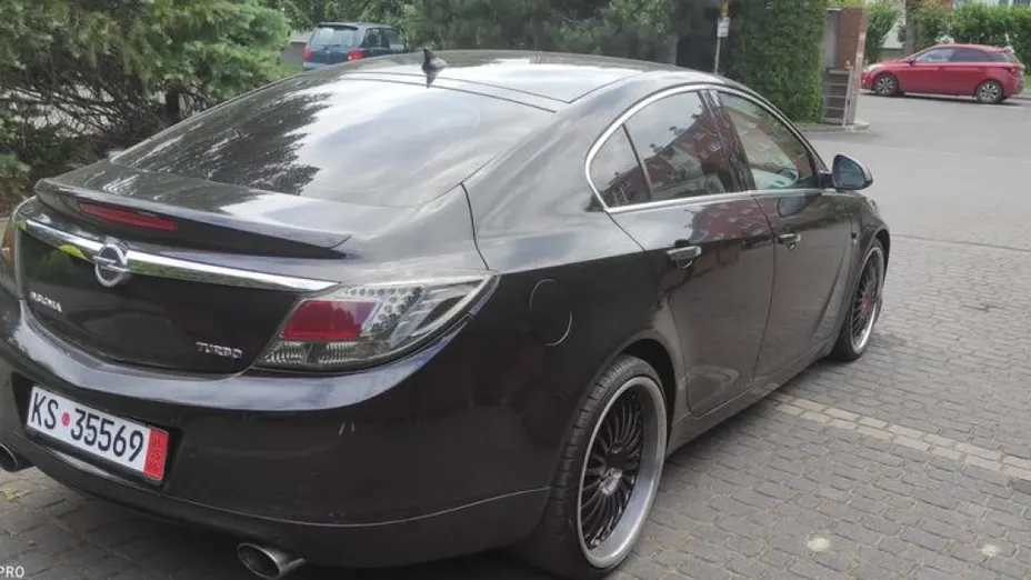 OPEL Insignia -