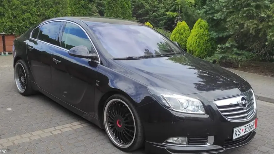 OPEL Insignia -