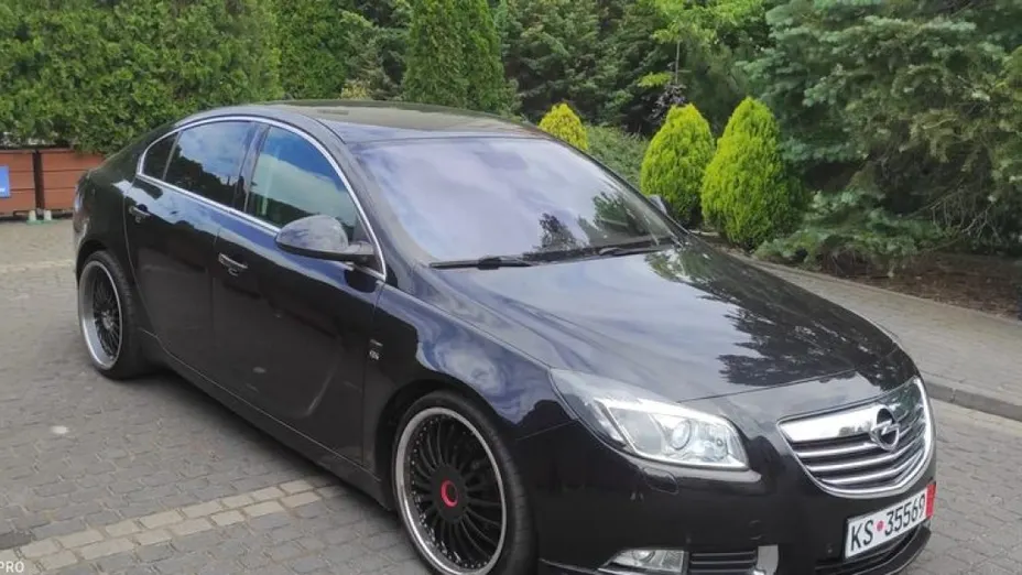 OPEL Insignia -