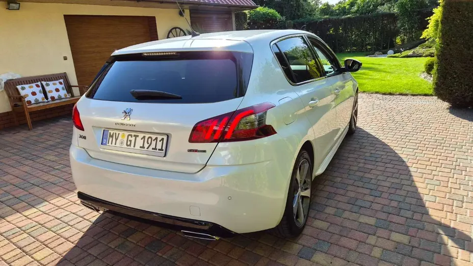 PEUGEOT 308 -