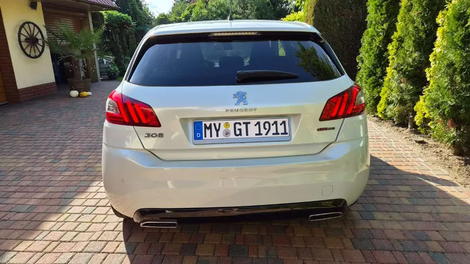 PEUGEOT 308 -