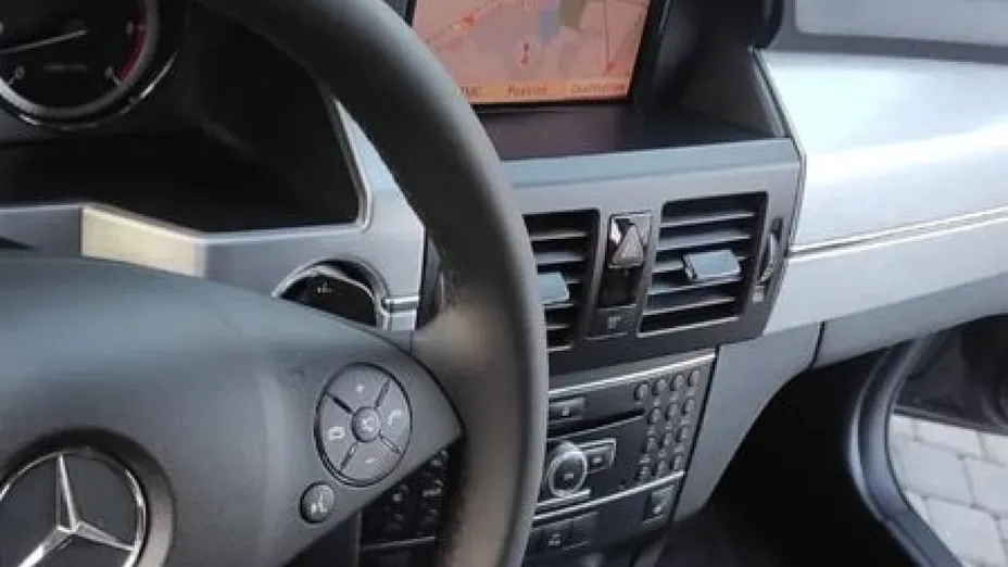 MERCEDES-BENZ GLK -