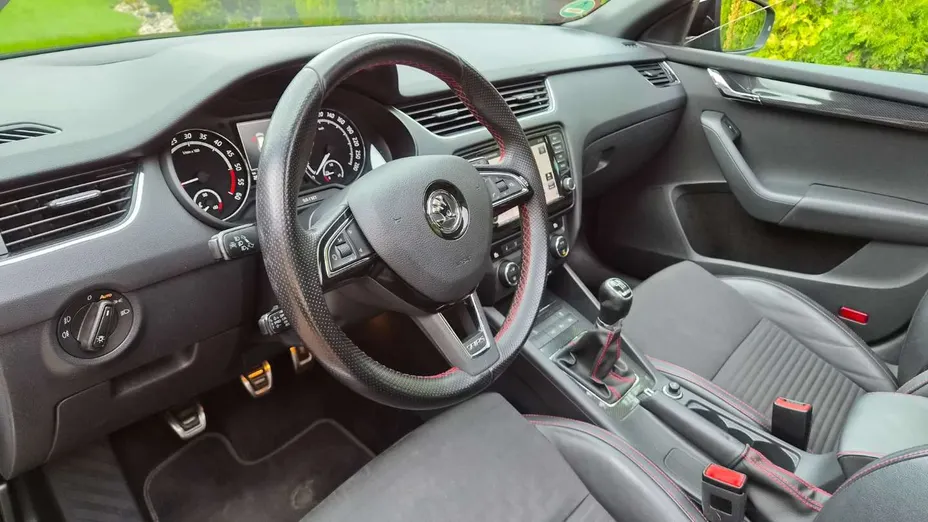 SKODA Octavia -