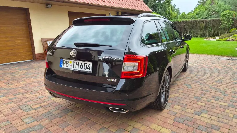 SKODA Octavia -