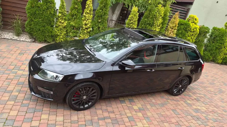 SKODA Octavia -