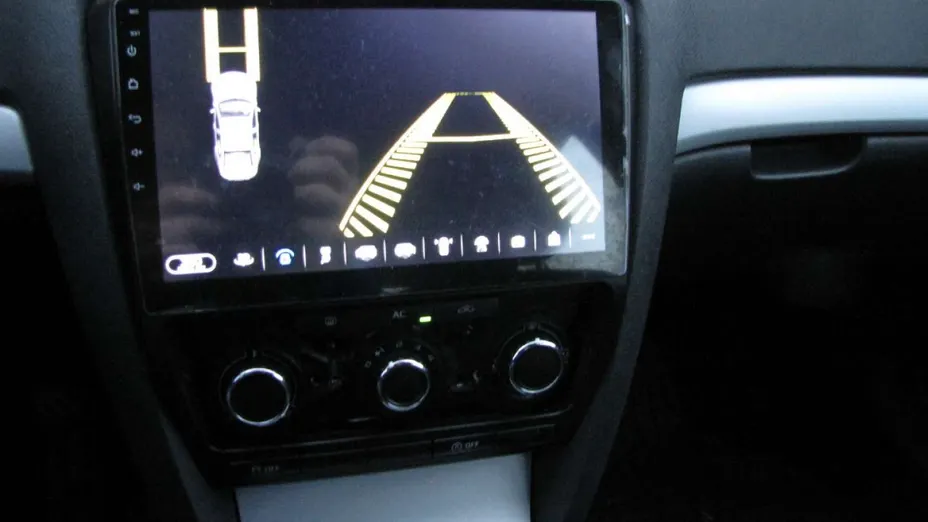 SKODA Octavia -