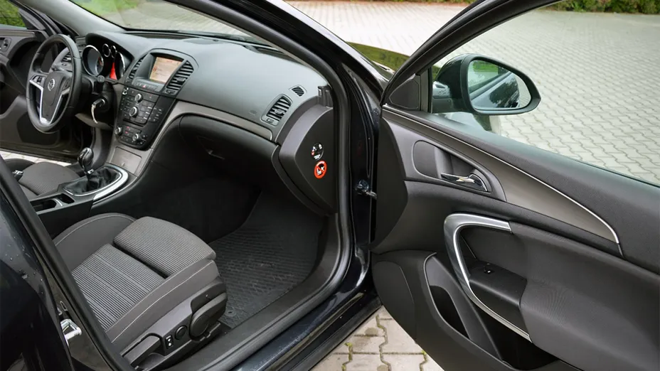 OPEL Insignia -
