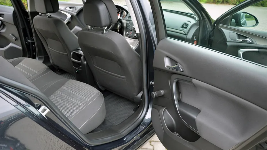OPEL Insignia -