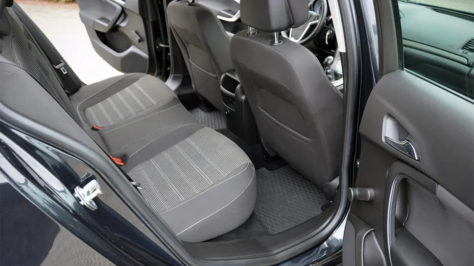 OPEL Insignia -