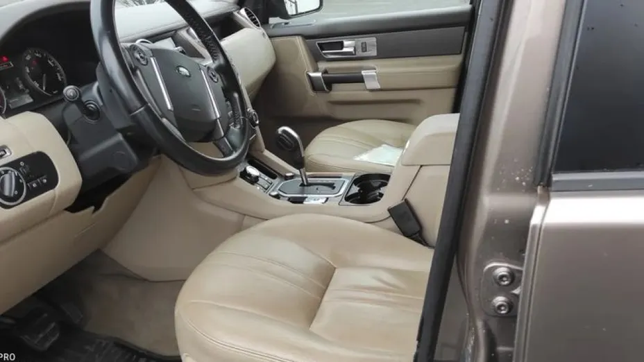 LAND ROVER Discovery -