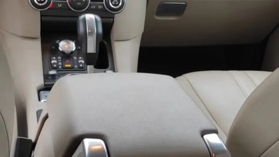 LAND ROVER Discovery -