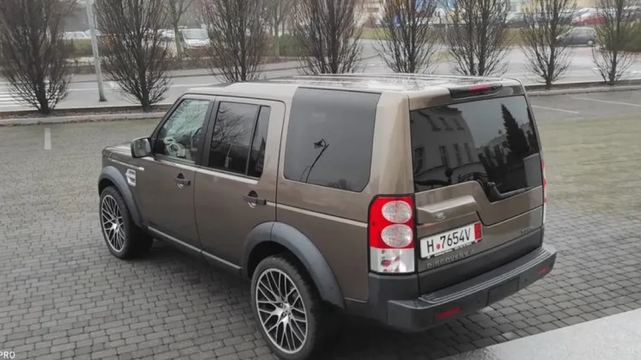 LAND ROVER Discovery -