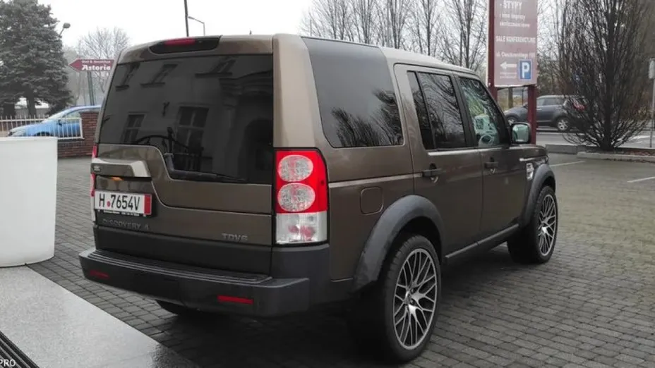 LAND ROVER Discovery -