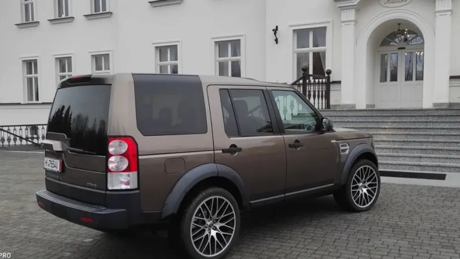 LAND ROVER Discovery -