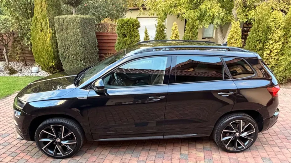 SKODA Karoq -