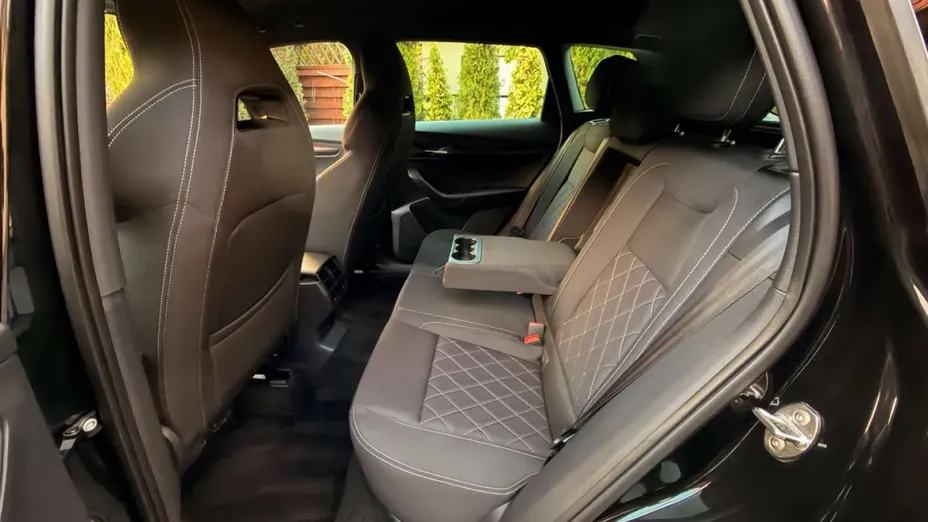 SKODA Karoq -