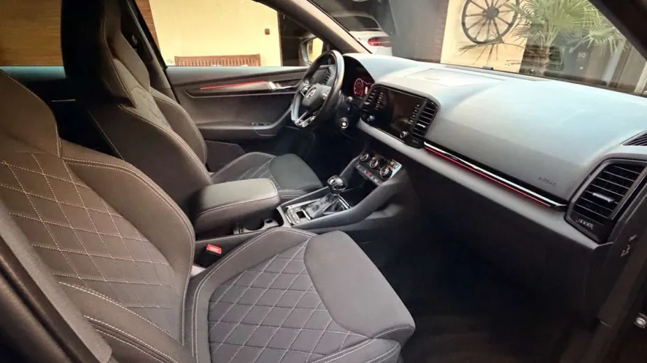 SKODA Karoq -