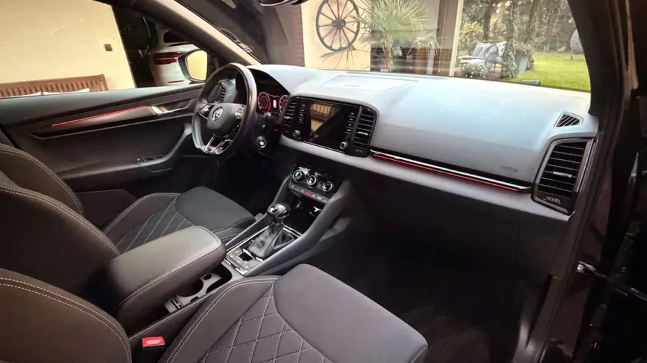 SKODA Karoq -