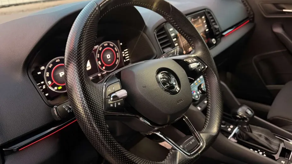 SKODA Karoq -