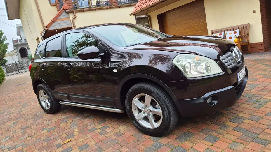 NISSAN Qashqai -