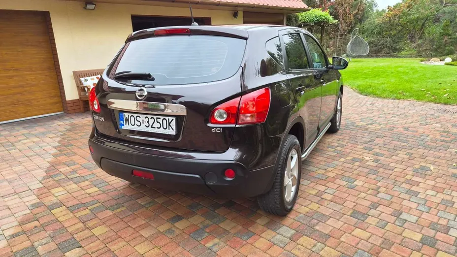 NISSAN Qashqai -