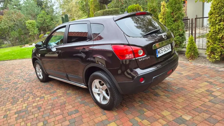 NISSAN Qashqai -