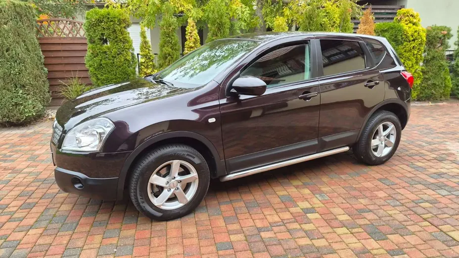 NISSAN Qashqai -