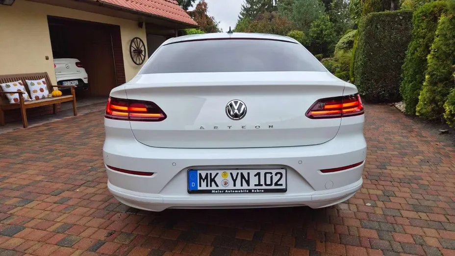 VOLKSWAGEN Arteon -
