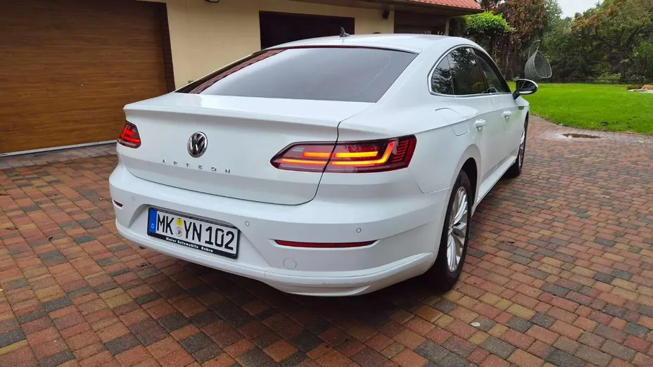 VOLKSWAGEN Arteon -