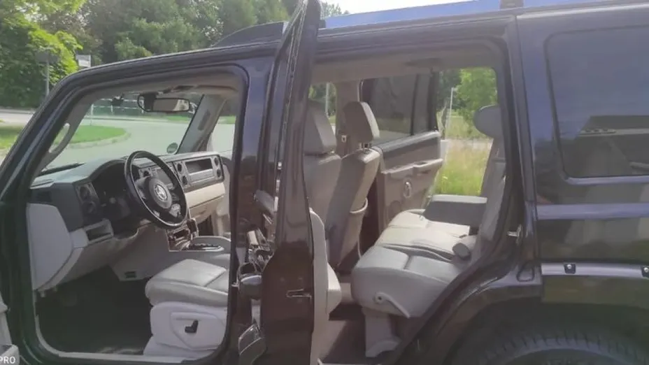 JEEP Commander -