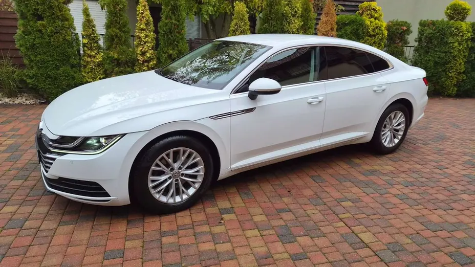 VOLKSWAGEN Arteon -