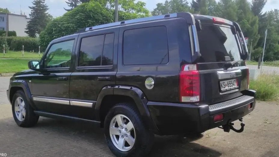 JEEP Commander -