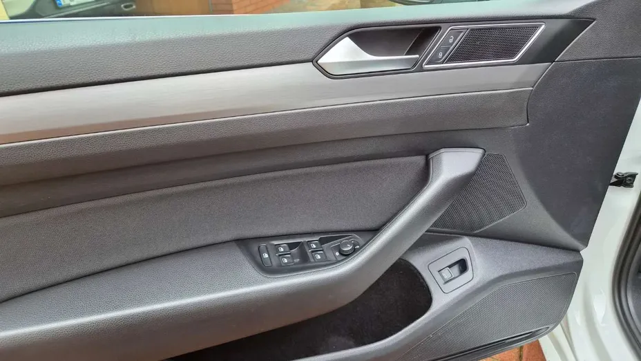 VOLKSWAGEN Arteon -