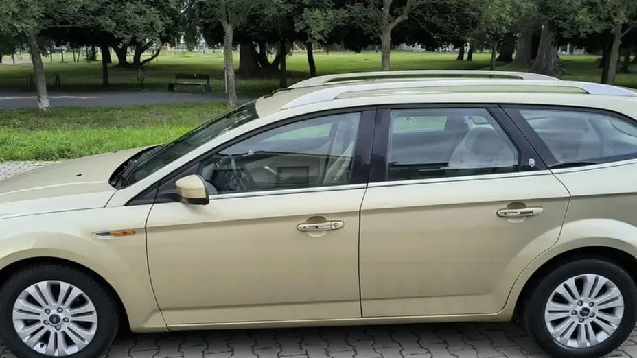 FORD Mondeo -
