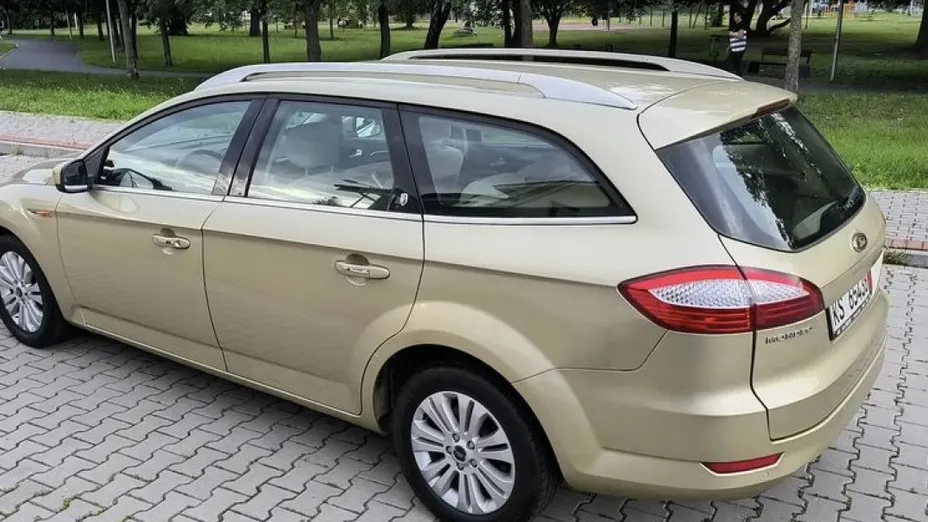 FORD Mondeo -