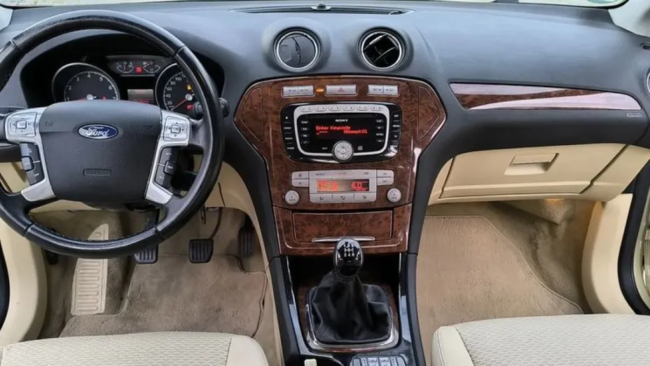 FORD Mondeo -
