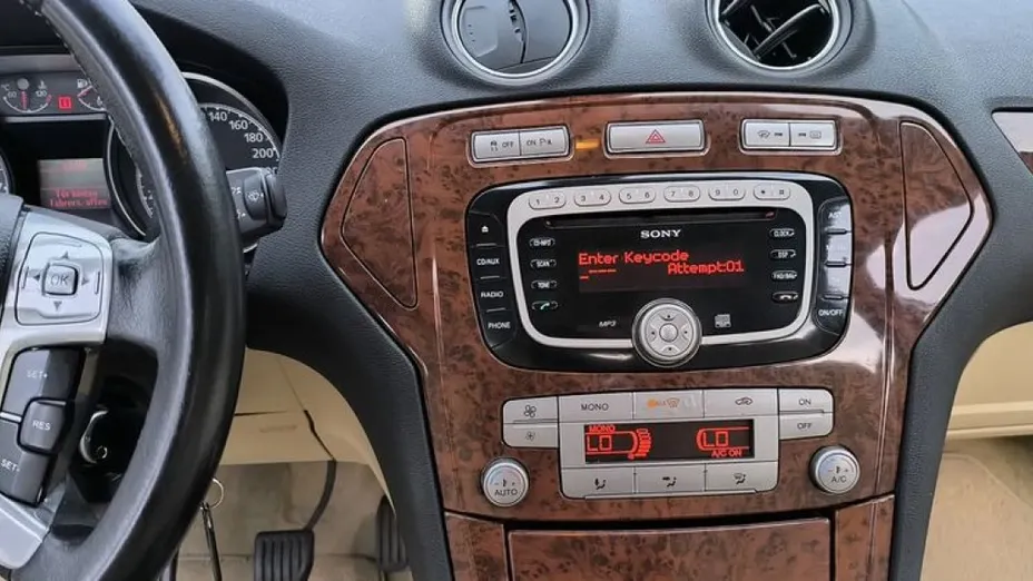 FORD Mondeo -