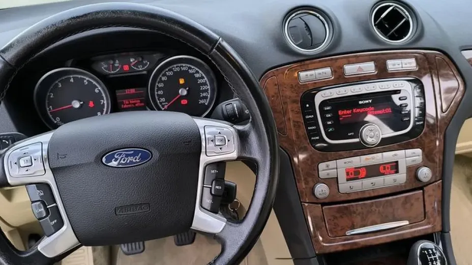 FORD Mondeo -
