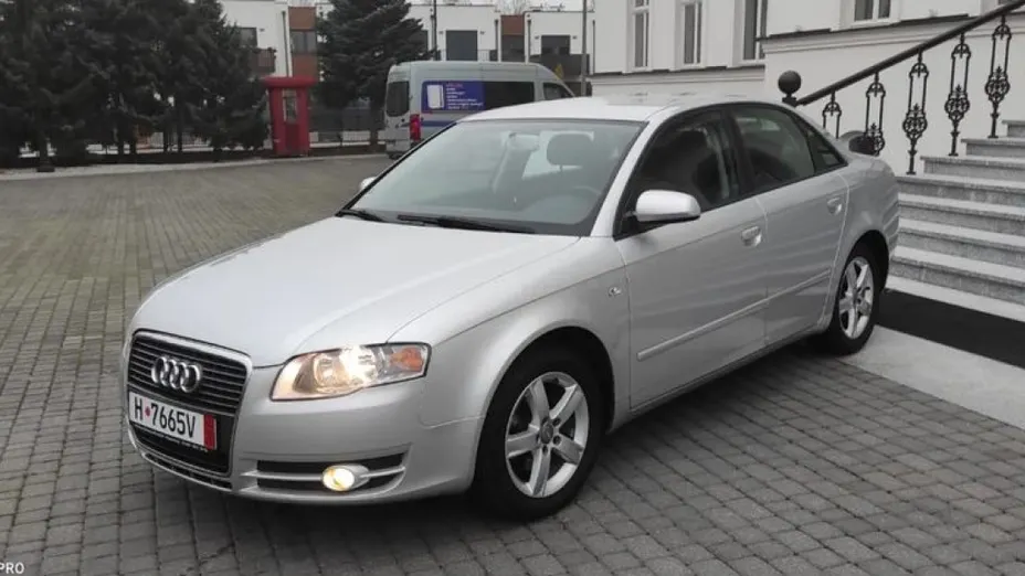 AUDI A4 -